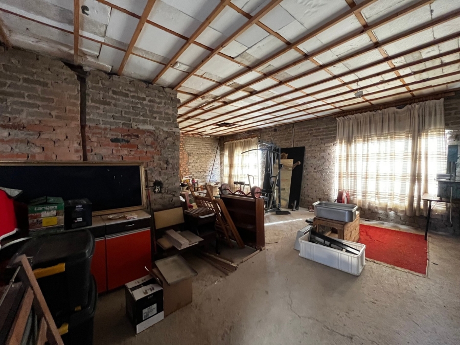 4 Bedroom Property for Sale in Roodewal Free State